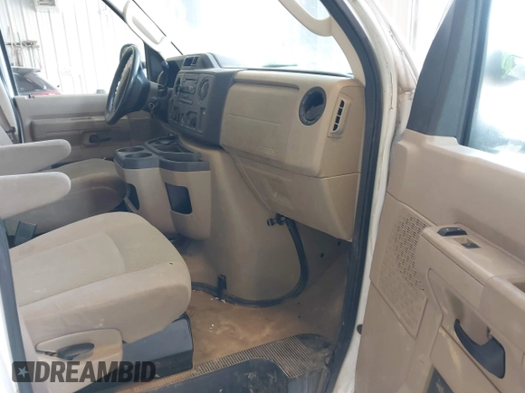 2010 Ford Econoline Passenger XL z VIN 1FBNE3BLXADA34381, wystawiony jako IAAI lot #42360257 z przebiegiem 211 639 mil mil oraz . Historia ofert i sprzedaży dostępna na DreamBid. Obrazek 5.