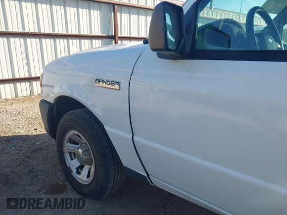2011 Ford Ranger XL z VIN 1FTKR1AD7BPB20667, wystawiony jako IAAI lot #41761721 z przebiegiem 81 216 mil mil oraz . Historia ofert i sprzedaży dostępna na DreamBid. Obrazek 6.