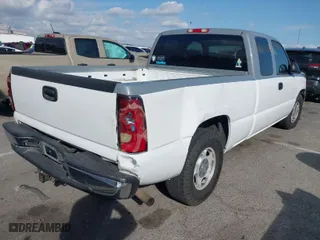 2004 Chevrolet Silverado 1500 LS with VIN 2GCEC19V941120567, listed as a IAAI auction lot 41493745 with 178,639 mi miles. Bid and sale history available at carsss.com. Image 4.