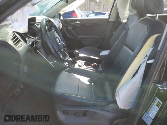 2019 Volkswagen Tiguan SE with VIN 3VV2B7AX7KM053027, listed as a Copart auction lot 48561225 with 67,459 mi miles and Salvage Title. Bid and sale history available at DreamBid. Image 7.