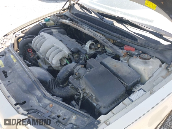 2000 Volvo S80 with VIN YV1TS94D1Y1107745, listed as a IAAI auction lot 42105726 with 266,509 mi miles. Bid and sale history available at carsss.com. Image 10.