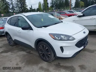 2022 Ford Escape SE with VIN 1FMCU0G69NUB17714, listed as a IAAI auction lot 42058057 with 50,276 mi miles. Bid and sale history available at carsss.com. Image 1.