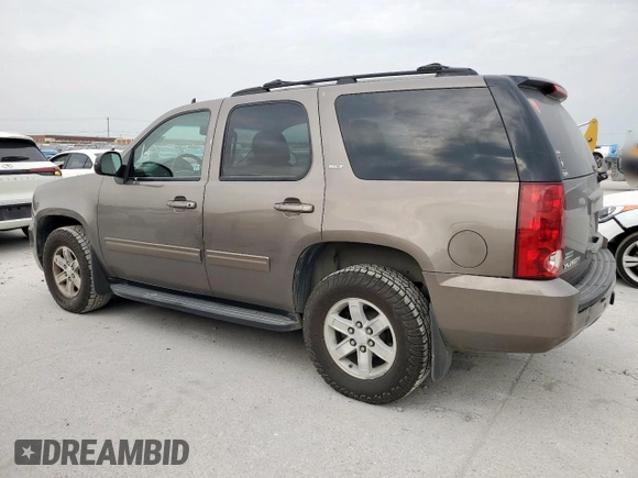 2011 GMC Yukon SLT z VIN 1GKS1CE01BR359134, wystawiony jako Copart lot #53693295 z przebiegiem 95 060 mil mil oraz Szkoda całkowita • Salvage title. Historia ofert i sprzedaży dostępna na DreamBid. Obrazek 2.