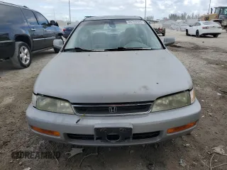 1997 Honda Accord EX with VIN 1HGCD566XVA201031, listed as a Copart auction lot 44755585 with 134,966 mi miles and Salvage Title. Bid and sale history available at carsss.com. Image 5.
