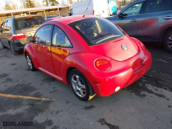 1998 Volkswagen New Beetle with VIN 3VWBB61C4WM010547, listed as a IAAI auction lot 41517024 with NaN miles. Bid and sale history available at carsss.com. Image 3.