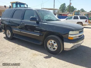 2003 Chevrolet Tahoe LT with VIN 1GNEC13Z03R318933, listed as a IAAI auction lot 41828148 with 192,851 mi miles. Bid and sale history available at carsss.com. Image 1.