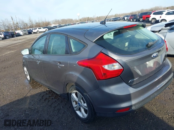 2013 Ford Focus SE with VIN 1FADP3K28DL112777, listed as a IAAI auction lot 41386940 with 107,893 mi miles. Bid and sale history available at carsss.com. Image 3.