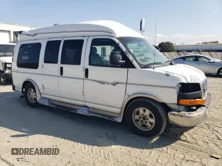 2003 GMC Savana Cargo Van YF7 Upfitter with VIN 1GDFH15T031206554, listed as a Copart auction lot 77584554 with 251,783 mi miles and Salvage Title. Bid and sale history available at carsss.com. Image 4.