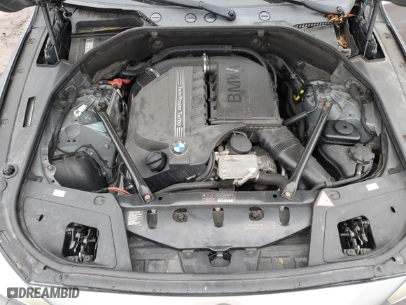 2011 BMW 5 Series Gran Turismo 535i xDrive with VIN WBASP2C51BC338075, listed as a Copart auction lot 84097234 with 122,093 mi miles and Salvage Title. Bid and sale history available at carsss.com. Image 13.