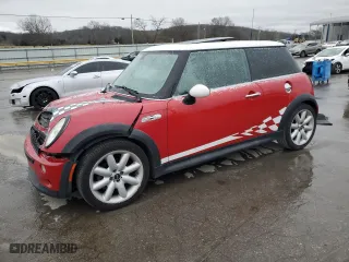 2004 MINI Cooper Hardtop S with VIN WMWRE33424TD79659, listed as a Copart auction lot 41583865 with 189,610 mi miles and Clean Title. Bid and sale history available at carsss.com. Image 1.