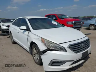 2015 Hyundai Sonata SE z VIN 5NPE24AF1FH097733, wystawiony jako IAAI lot #42037205 z przebiegiem Nie podano mil oraz . Historia ofert i sprzedaży dostępna na DreamBid. Obrazek 1.