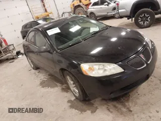 2006 Pontiac G6 6-Cyl with VIN 1G2ZG558664259127, listed as a IAAI auction lot 41987539 with 180,171 mi miles. Bid and sale history available at carsss.com. Image 1.