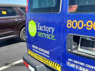 2012 Chevrolet Express Cargo z VIN 1GCSGAFX9C1137368, wystawiony jako IAAI lot #42619588 z przebiegiem 226 230 mil mil oraz . Historia ofert i sprzedaży dostępna na DreamBid. Obrazek 49.