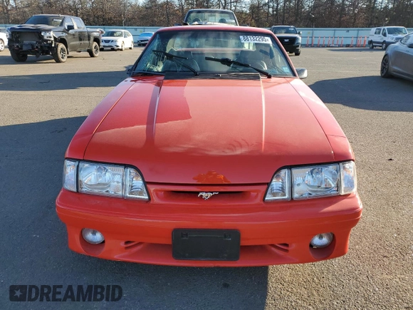 1993 Ford Mustang z VIN 1FACP42D5PF176622, wystawiony jako Copart lot #88132295 z przebiegiem Nie podano mil oraz Szkoda całkowita • Salvage title. Historia ofert i sprzedaży dostępna na DreamBid. Obrazek 5.