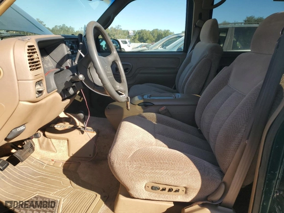 1995 Chevrolet Tahoe with VIN 1GNEK13K6SJ390481, listed as a Copart auction lot 87944935 with 223,259 mi miles and Clean Title. Bid and sale history available at carsss.com. Image 7.