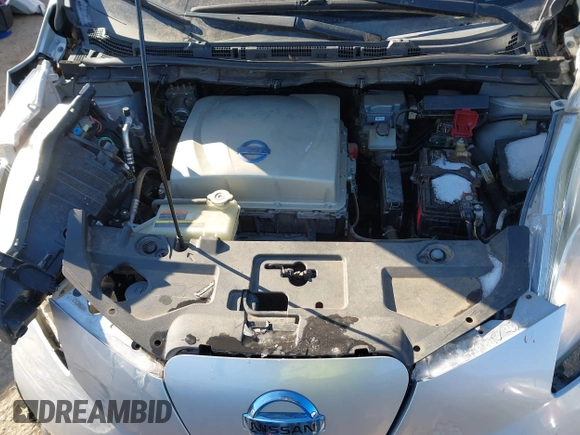 2015 Nissan LEAF SV with VIN 1N4AZ0CP6FC320049, listed as a IAAI auction lot 41645954 with 147,357 mi miles. Bid and sale history available at carsss.com. Image 10.