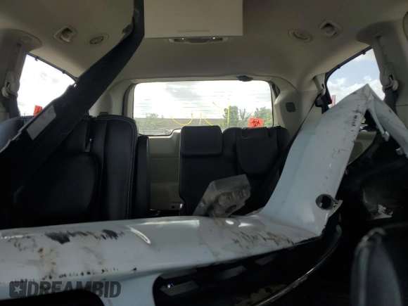 2014 Chrysler Town & Country Touring-L with VIN 2C4RC1CG1ER171074, listed as a Copart auction lot 51545655 with 82,040 mi miles and Salvage Title. Bid and sale history available at carsss.com. Image 10.