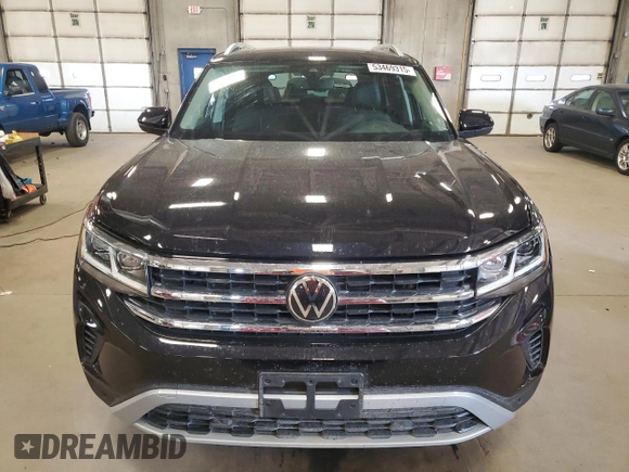 2023 Volkswagen Atlas SEL with VIN 1V2BR2CA4PC509658, listed as a Copart auction lot 53469315 with 33,351 mi miles and Salvage title. Bid and sale history available at DreamBid. Image 5.