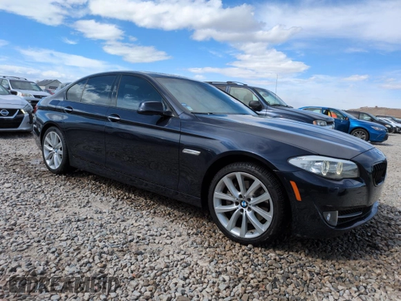 2012 BMW 5 Series 535i z VIN WBAFR7C59CC808900, wystawiony jako Copart lot #49068225 z przebiegiem 106 519 mil mil oraz Szkoda całkowita • Salvage title. Historia ofert i sprzedaży dostępna na DreamBid. Obrazek 4.