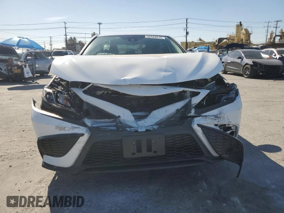 2022 Toyota Camry SE with VIN 4T1G11AK1NU656303, listed as a Copart auction lot 52543515 with 51,239 mi miles and Salvage Title. Bid and sale history available at DreamBid. Image 5.