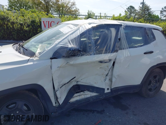 2018 Jeep Compass Sport with VIN 3C4NJCAB1JT151759, listed as a IAAI auction lot 41896340 with 121,804 mi miles. Bid and sale history available at carsss.com. Image 6.