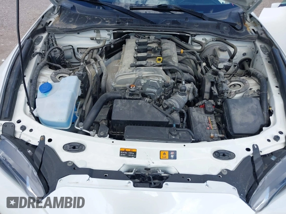 2020 Mazda MX-5 Miata Grand Touring z VIN JM1NDAM79L0411456, wystawiony jako IAAI lot #42229479 z przebiegiem 63 508 mil mil oraz . Historia ofert i sprzedaży dostępna na DreamBid. Obrazek 10.