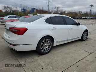 2014 Kia Cadenza Premium with VIN KNALN4D73E5126311, listed as a Copart auction lot 81577174 with 149,987 mi miles and Clean Title. Bid and sale history available at carsss.com. Image 3.