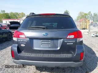 2011 Subaru Outback Premium z VIN 4S4BRBCC6B3365117, wystawiony jako IAAI lot #42169750 z przebiegiem 146 423 mil mil oraz . Historia ofert i sprzedaży dostępna na DreamBid. Obrazek 16.