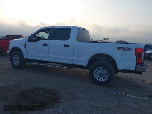 2018 Ford Super Duty F-250 SRW XL with VIN 1FT7W2BT9JEB87422, listed as a IAAI auction lot 41367216 with 162,239 mi miles. Bid and sale history available at carsss.com. Image 14.