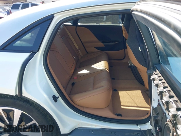 2022 Lucid Air Grand Touring with VIN 50EA1GBA5NA001268, listed as a IAAI auction lot 41866289 with 7,498 mi miles. Bid and sale history available at carsss.com. Image 8.