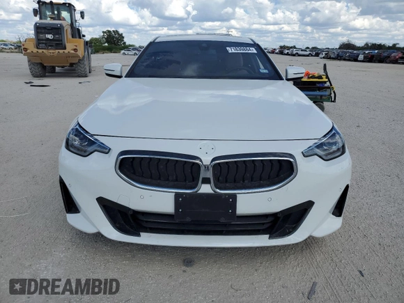 2023 BMW 2 Series 230i z VIN 3MW23CM06P8D67753, wystawiony jako Copart lot #71839884 z przebiegiem 9 900 mil mil oraz Szkoda całkowita • Salvage title. Historia ofert i sprzedaży dostępna na DreamBid. Obrazek 5.