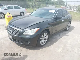 2011 Infiniti M37 with VIN JN1BY1AR7BM370266, listed as a IAAI auction lot 42074141 with 114,470 mi miles. Bid and sale history available at carsss.com. Image 2.