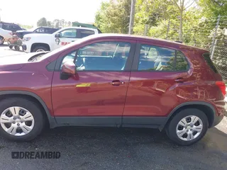 2017 Chevrolet Trax LS with VIN 3GNCJKSBXHL231417, listed as a IAAI auction lot 42032587 with 56,986 mi miles. Bid and sale history available at carsss.com. Image 14.