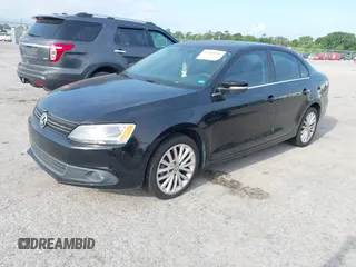 2011 Volkswagen Jetta SEL с VIN 3VWLX7AJ6BM394822, выставлен на аукционе IAAI как лот 42360987 с пробегом 173 310 миль миль и . История ставок и продаж доступна на DreamBid. Изображение 2.