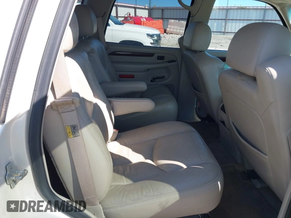 2005 Cadillac Escalade z VIN 1GYEC63N65R243624, wystawiony jako IAAI lot #42161106 z przebiegiem 150 877 mil mil oraz . Historia ofert i sprzedaży dostępna na DreamBid. Obrazek 8.
