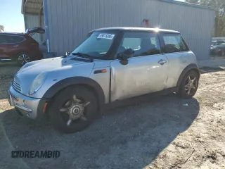 2003 MINI Hardtop with VIN WMWRC33473TC46514, listed as a Copart auction lot 89073385 with 208,111 mi miles and Clean Title. Bid and sale history available at DreamBid. Image 1.