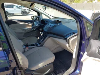 2017 Ford C-Max SE z VIN 1FADP5AU0HL115421, wystawiony jako IAAI lot #42216348 z przebiegiem 145 415 mil mil oraz . Historia ofert i sprzedaży dostępna na DreamBid. Obrazek 5.