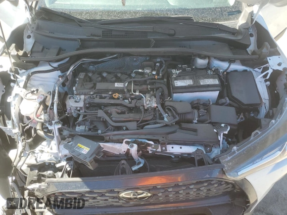 2022 Toyota Corolla Cross L with VIN 7MUAAAAG6NV028639, listed as a Copart auction lot 61252535 with 25,583 mi miles and Non repairable. Bid and sale history available at DreamBid. Image 12.