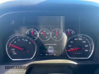 2021 Chevrolet Silverado 1500 LT with VIN 3GCUYDED8MG215527, listed as a Copart auction lot 41789785 with 118,220 mi miles and Salvage Title. Bid and sale history available at DreamBid. Image 9.