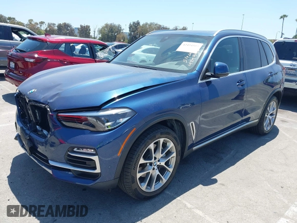 2020 BMW X5 sDrive40i with VIN 5UXCR4C03L9C82755, listed as a IAAI auction lot 42494503 with 50,706 mi miles and . Bid and sale history available at DreamBid. Image 2.