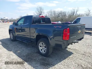 2018 Chevrolet Colorado 4WD LT with VIN 1GCHTCEN1J1111605, listed as a IAAI auction lot 41923283 with 66,604 mi miles. Bid and sale history available at carsss.com. Image 3.