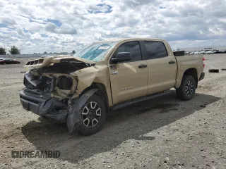 2017 Toyota Tundra SR5 z VIN 5TFDY5F1XHX593960, wystawiony jako Copart lot #57267965 z przebiegiem 105 458 mil mil oraz Szkoda całkowita • Salvage title. Historia ofert i sprzedaży dostępna na DreamBid. Obrazek 1.