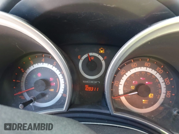 2016 Scion tC z VIN JTKJF5C7XGJ017894, wystawiony jako IAAI lot #41614948 z przebiegiem 109 311 mil mil oraz . Historia ofert i sprzedaży dostępna na DreamBid. Obrazek 7.