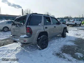 2002 Chevrolet TrailBlazer LS with VIN 1GNDT13S922426828, listed as a IAAI auction lot 41378571 with 1 mi miles. Bid and sale history available at carsss.com. Image 4.