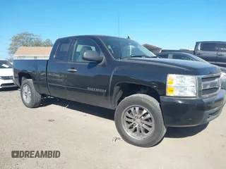 2008 Chevrolet Silverado 1500 1LT with VIN 2GCEC19JX81125294, listed as a IAAI auction lot 41739837 with 123,689 mi miles and . Bid and sale history available at DreamBid. Image 1.
