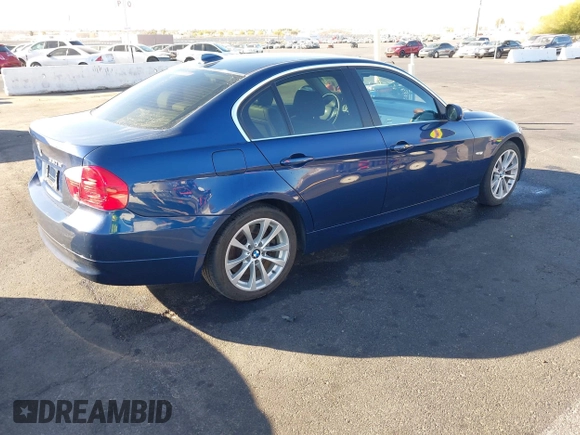 2006 BMW 3 Series 330xi with VIN WBAVD33546KV60455, listed as a IAAI auction lot 41525800 with 168,838 mi miles. Bid and sale history available at carsss.com. Image 4.