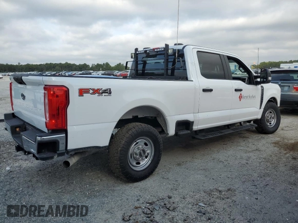 2023 Ford F-250 XL z VIN 1FT7W2BA4PEC15697, wystawiony jako Copart lot #78132664 z przebiegiem 30 001 mil mil oraz Szkoda całkowita • Salvage title. Historia ofert i sprzedaży dostępna na DreamBid. Obrazek 3.