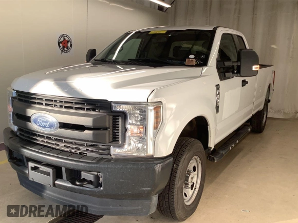 2019 Ford F-250 XL z VIN 1FT7X2B63KEC14817, wystawiony jako IAAI lot #42639323 z przebiegiem 173 427 mil mil oraz . Historia ofert i sprzedaży dostępna na DreamBid. Obrazek 23.