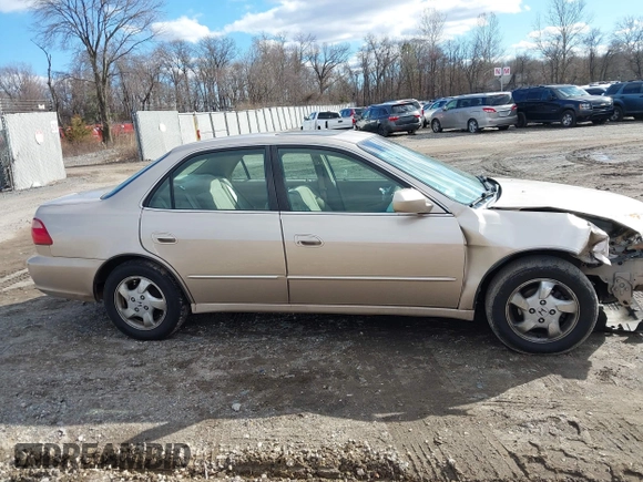 2000 Honda Accord EX z VIN 1HGCG6672YA069215, wystawiony jako IAAI lot #41508330 z przebiegiem 138 721 mil mil oraz . Historia ofert i sprzedaży dostępna na DreamBid. Obrazek 13.