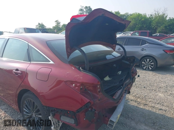 2019 Toyota Avalon Limited Hybrid z VIN 4T1B21FB9KU008154, wystawiony jako IAAI lot #42423108 z przebiegiem 113 376 mil mil oraz . Historia ofert i sprzedaży dostępna na DreamBid. Obrazek 6.